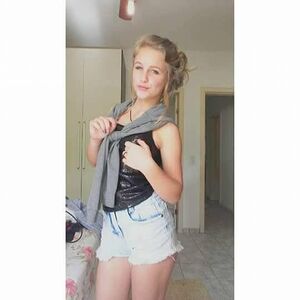 Emilly Schellmann #112