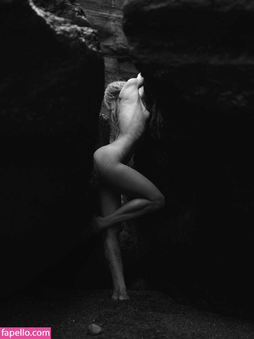 by.oolessen / oоlessen Nude Leaked  Photo #10
