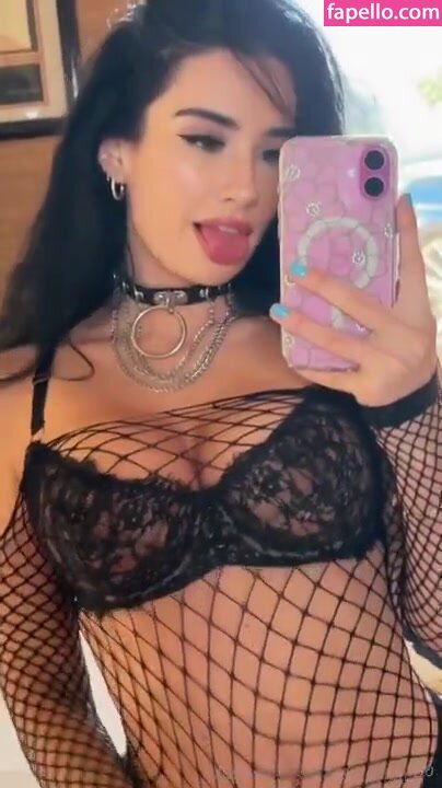 Paris Dylan